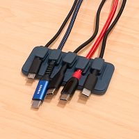 ケーブルホルダー 【Anker Magnetic Cable】で机上スッキリ